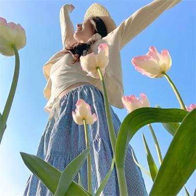 何班主和他的情人