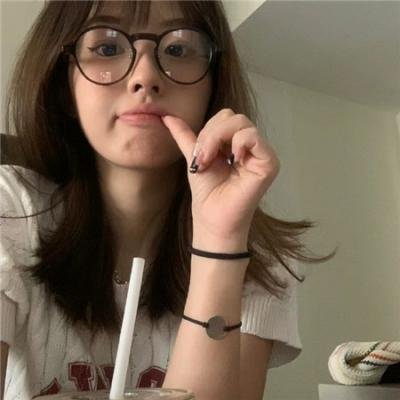 驭兽师很稀有她一抬手万兽臣服